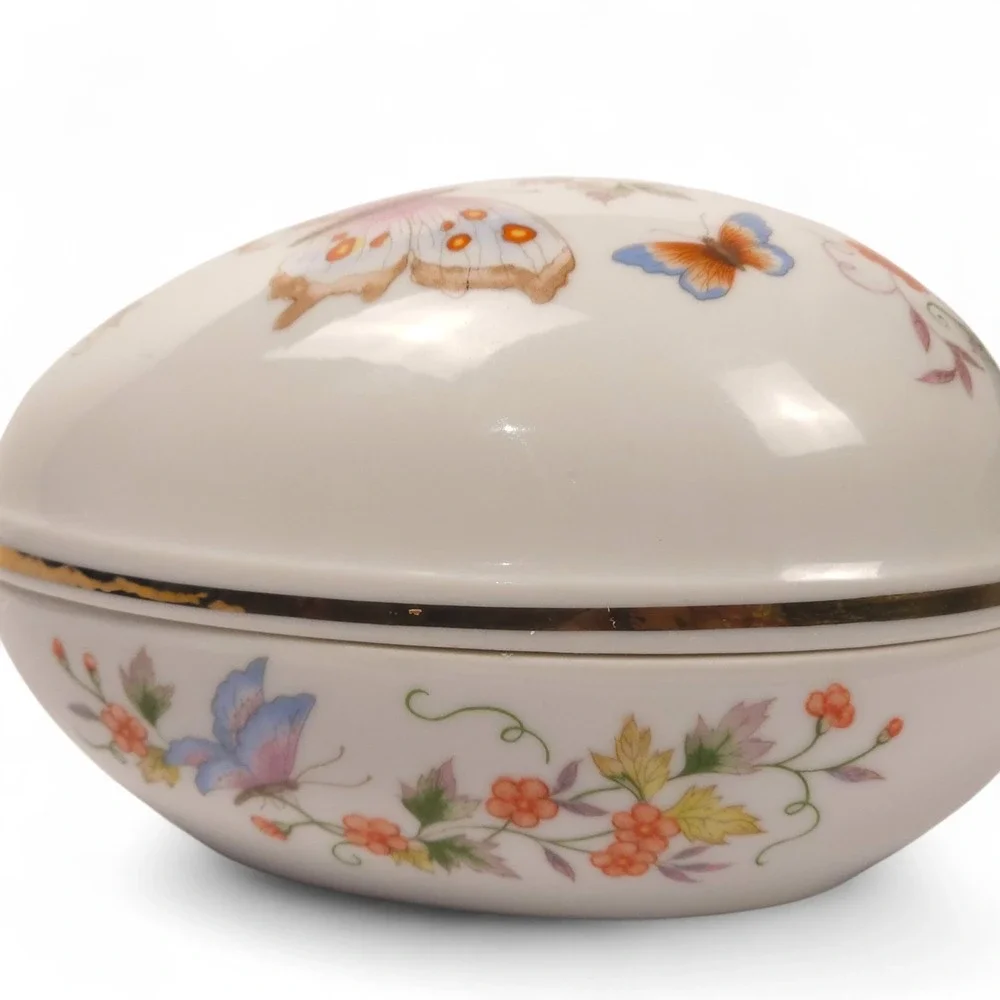 Vintage Avon Porcelain Egg Trinket Box Butterfly Fantasy 1979 Japan 22K Gold...